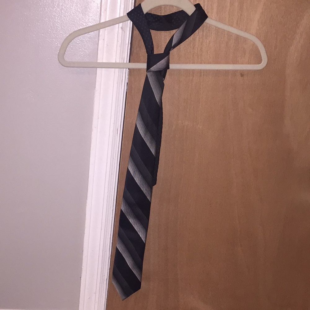 Perry Ellis Black Tie